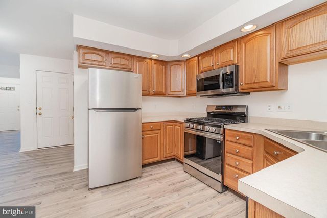 15 KEEFER WAY, Mechanicsburg, PA 17055
