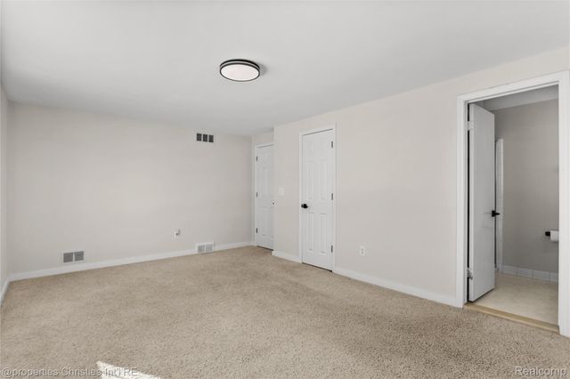 3715 Ledge Drive, Troy, MI 48084