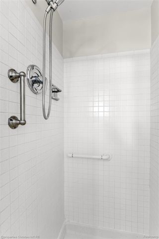 3715 Ledge Drive, Troy, MI 48084