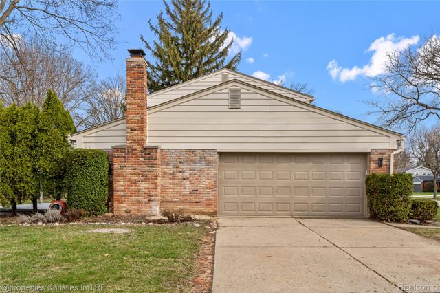 3715 Ledge Drive, Troy, MI 48084