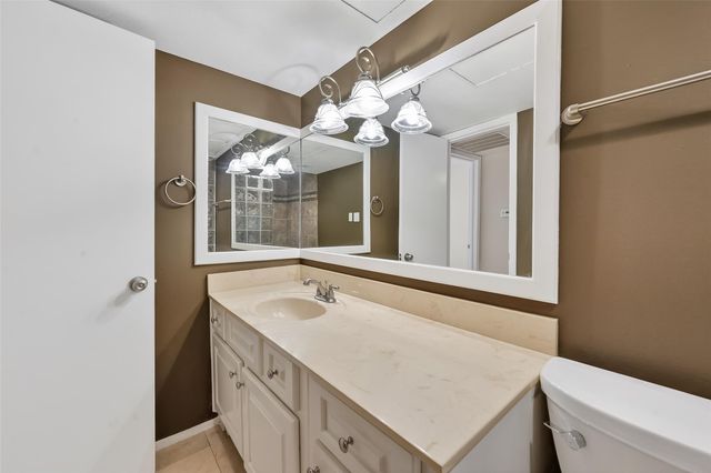 2516 Commonwealth Street 203, Houston, TX 77006