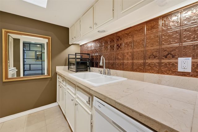 2516 Commonwealth Street 203, Houston, TX 77006