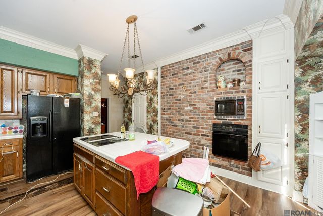 23045 Walker South Rd, Denham Springs, LA 70726