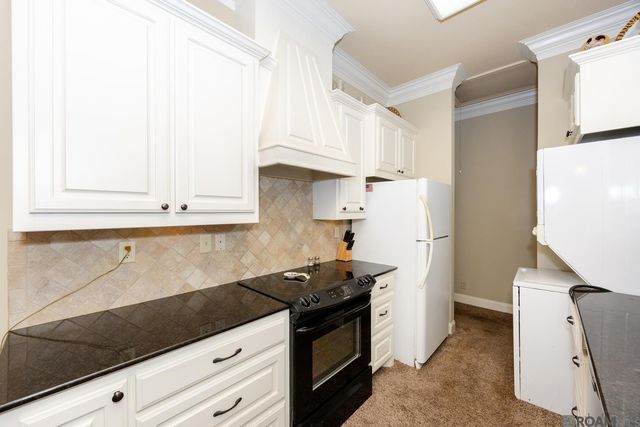 23045 Walker South Rd, Denham Springs, LA 70726