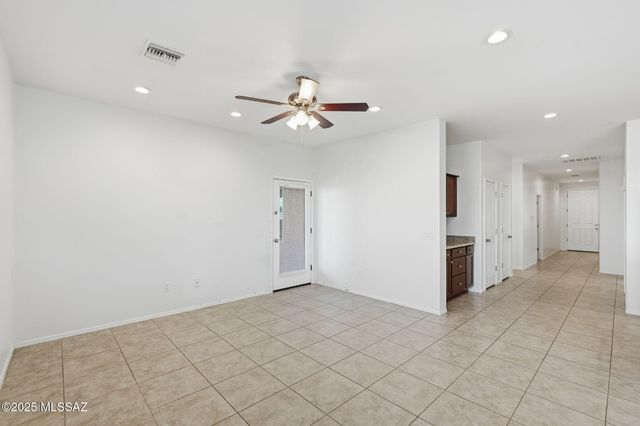 1021 E Lumber Jack Trail, Sahuarita, AZ 85629