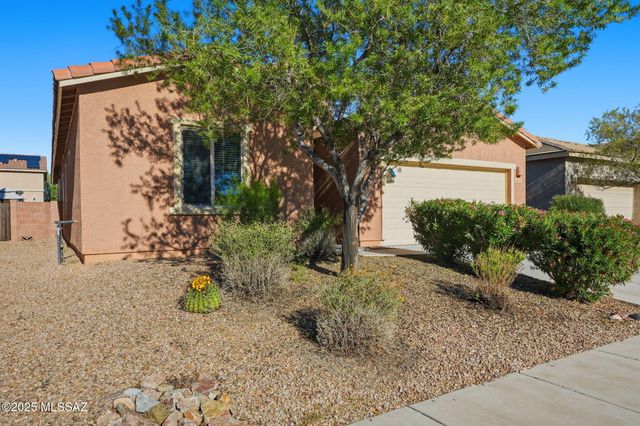 1021 E Lumber Jack Trail, Sahuarita, AZ 85629