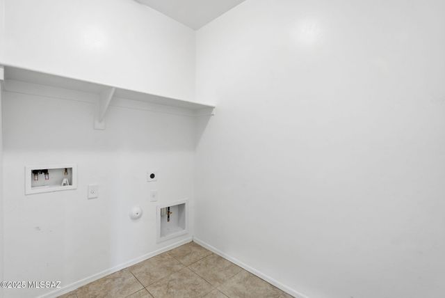 1021 E Lumber Jack Trail, Sahuarita, AZ 85629