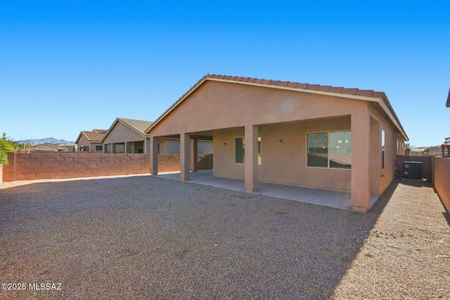 1021 E Lumber Jack Trail, Sahuarita, AZ 85629