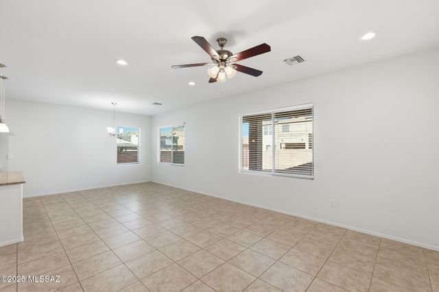 1021 E Lumber Jack Trail, Sahuarita, AZ 85629