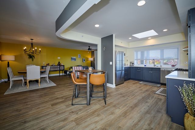 740 Creekside Drive 510, Mount Prospect, IL 60056