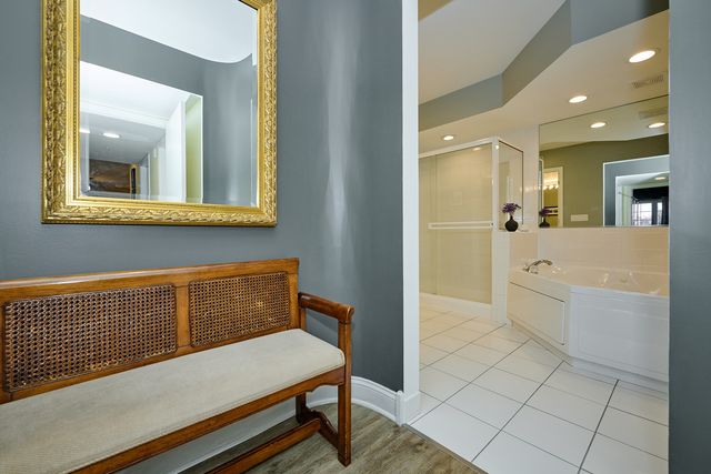 740 Creekside Drive 510, Mount Prospect, IL 60056