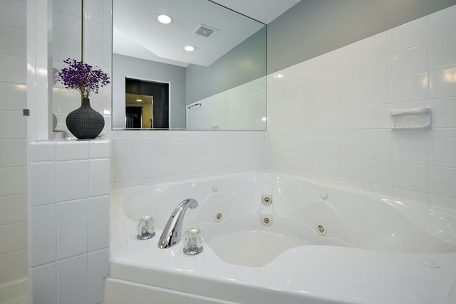 740 Creekside Drive 510, Mount Prospect, IL 60056