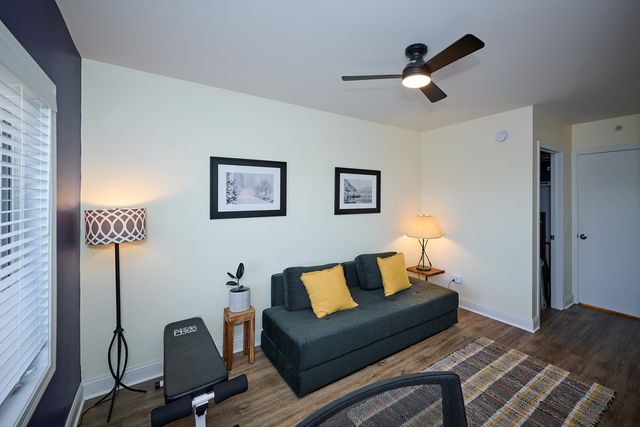 740 Creekside Drive 510, Mount Prospect, IL 60056