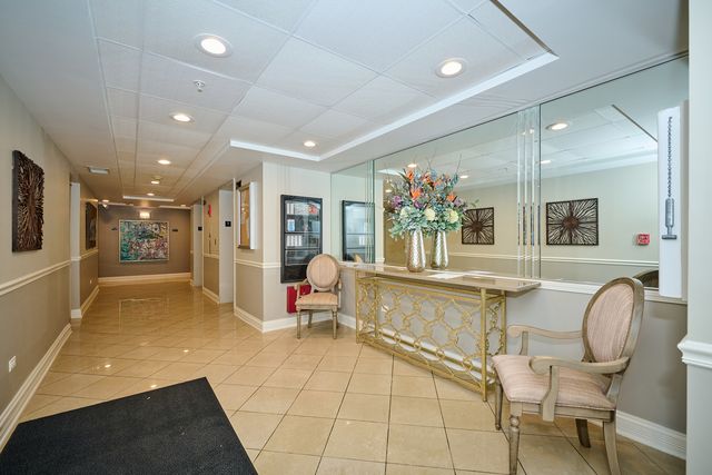 740 Creekside Drive 510, Mount Prospect, IL 60056