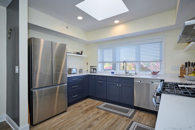 740 Creekside Drive 510, Mount Prospect, IL 60056