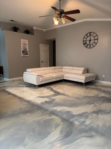 5626 W Carmen Avenue, Fresno, CA 93722