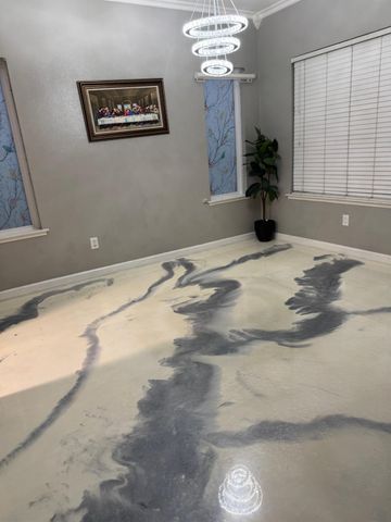 5626 W Carmen Avenue, Fresno, CA 93722