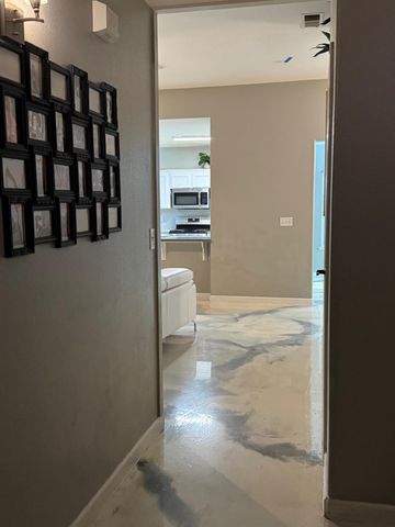 5626 W Carmen Avenue, Fresno, CA 93722