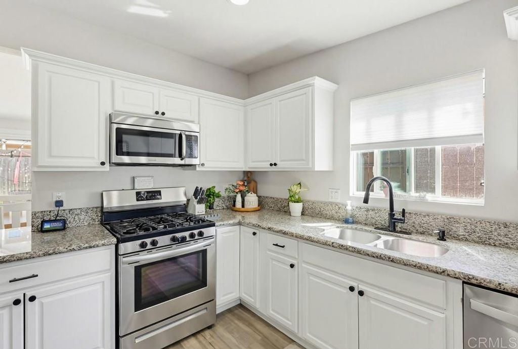 Image 14 of property listing at 1451 Louden Lane, Imperial Beach, CA 91932