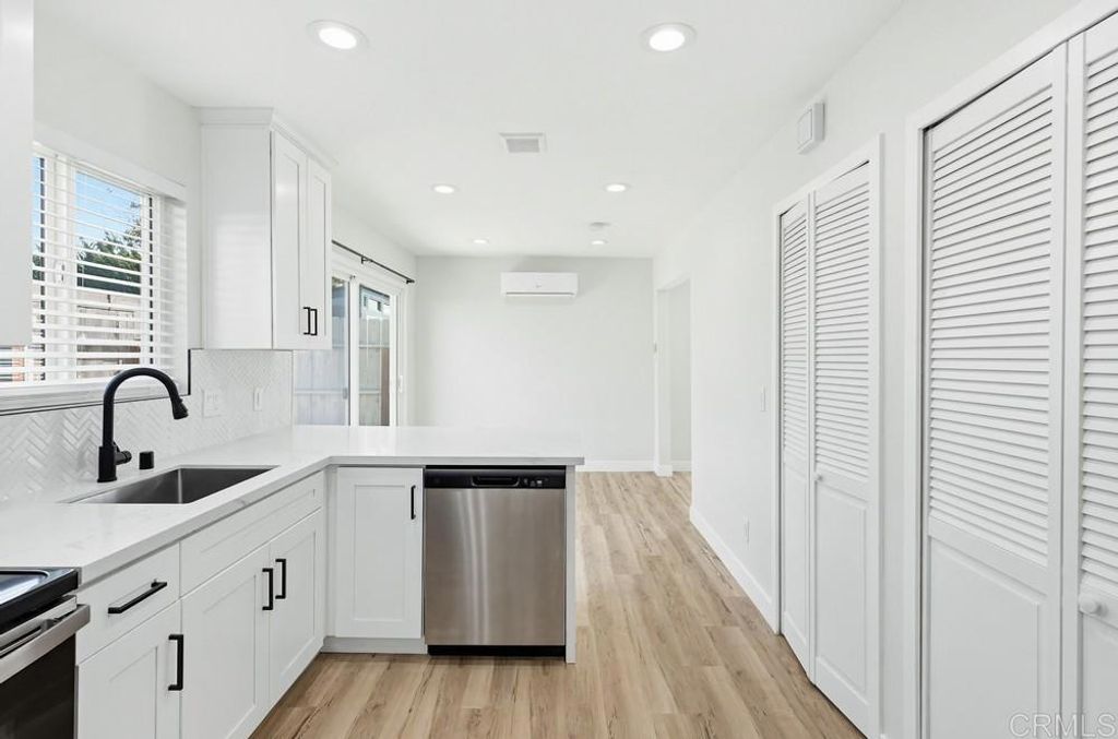 Image 40 of property listing at 1451 Louden Lane, Imperial Beach, CA 91932