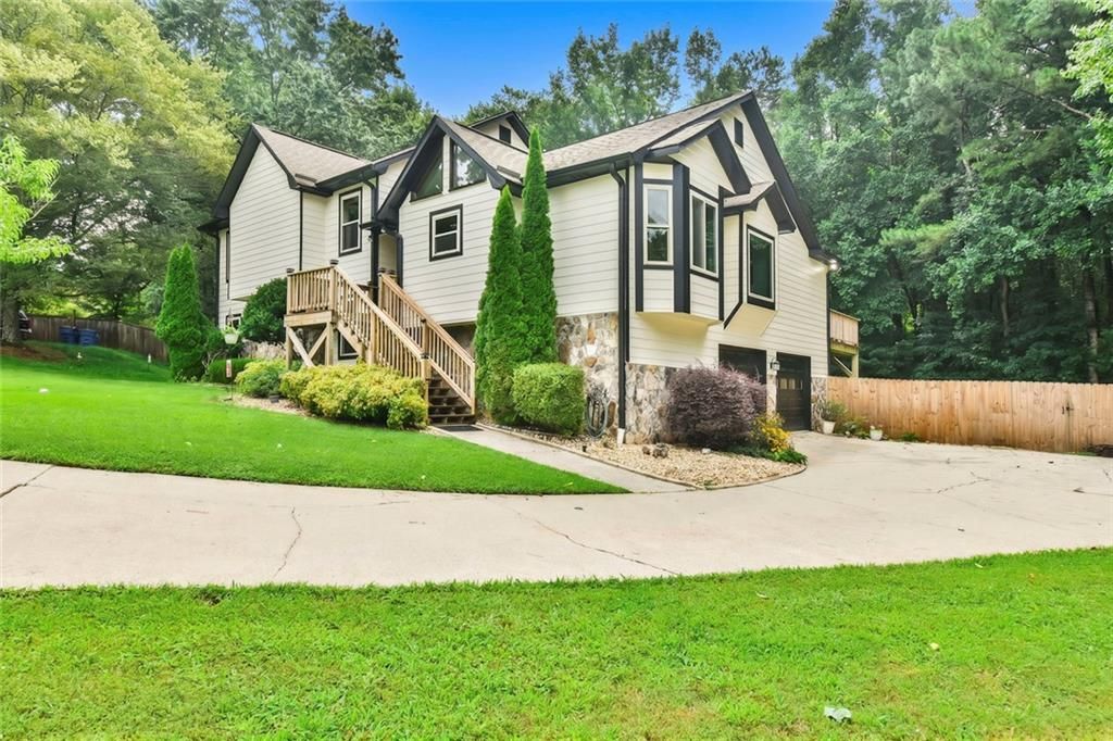 3829 Lamplighter Circle, Duluth, GA 30096