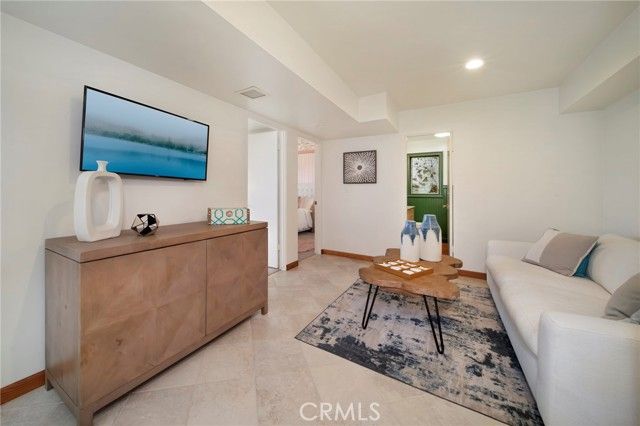 1961 San Remo Drive, Laguna Beach, CA 92651