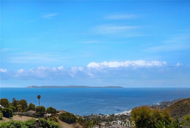 1961 San Remo Drive, Laguna Beach, CA 92651