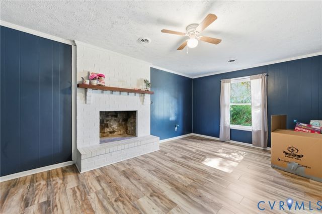 3401 Sussex Dr, Hopewell, VA 23860