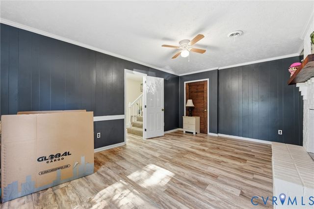 3401 Sussex Dr, Hopewell, VA 23860