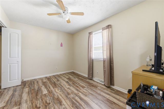 3401 Sussex Dr, Hopewell, VA 23860