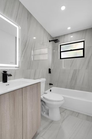 1005 W 36th Pl, Hialeah, FL 33012