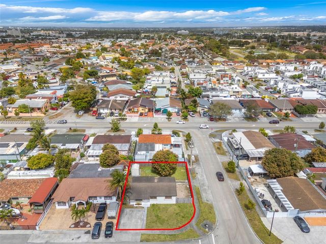 1005 W 36th Pl, Hialeah, FL 33012