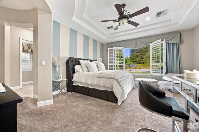 2206 Ribble Valley Drive, Bakersfield, CA 93311