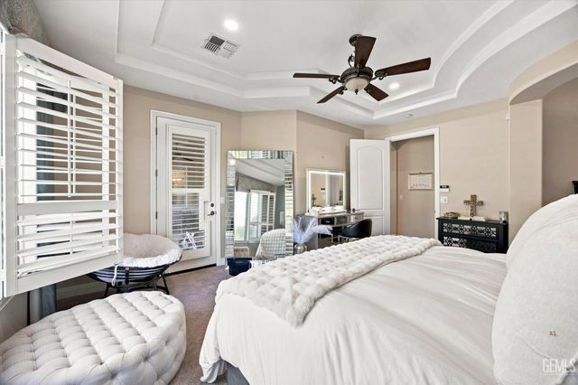 2206 Ribble Valley Drive, Bakersfield, CA 93311