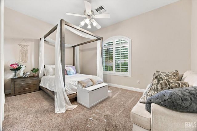 2206 Ribble Valley Drive, Bakersfield, CA 93311
