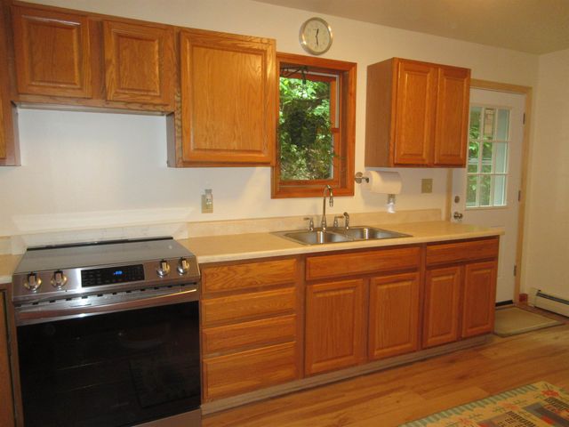 90 Wilsons Woods Road, Brattleboro, VT 05301
