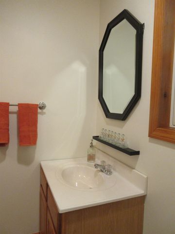 90 Wilsons Woods Road, Brattleboro, VT 05301