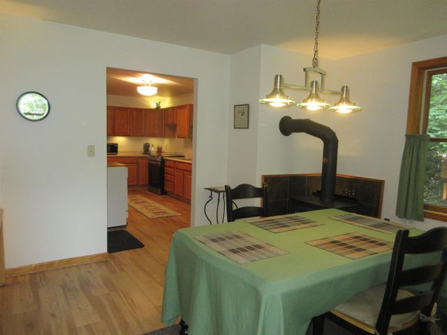 90 Wilsons Woods Road, Brattleboro, VT 05301