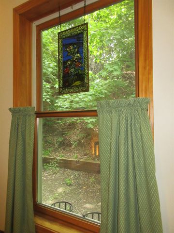 90 Wilsons Woods Road, Brattleboro, VT 05301