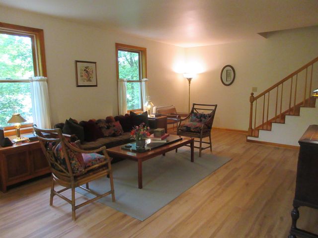 90 Wilsons Woods Road, Brattleboro, VT 05301