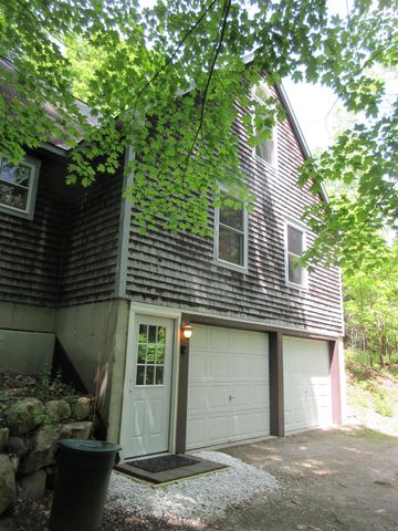 90 Wilsons Woods Road, Brattleboro, VT 05301