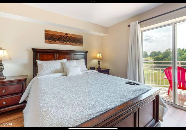 503 Dollywood Lane, Pigeon Forge, TN 37863