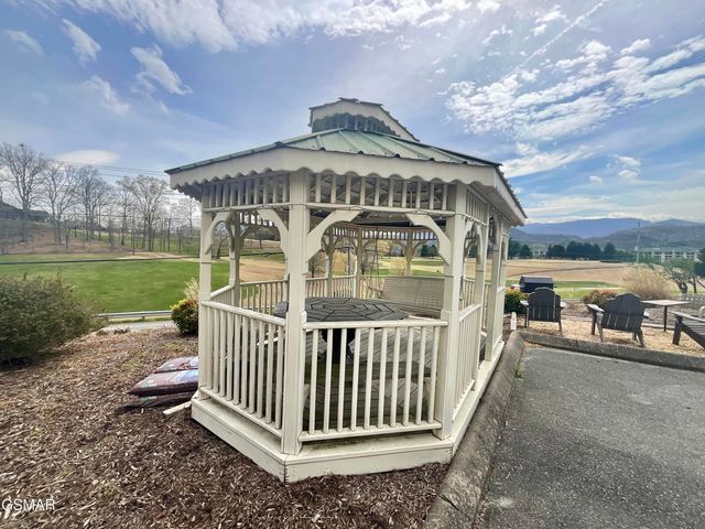 503 Dollywood Lane, Pigeon Forge, TN 37863