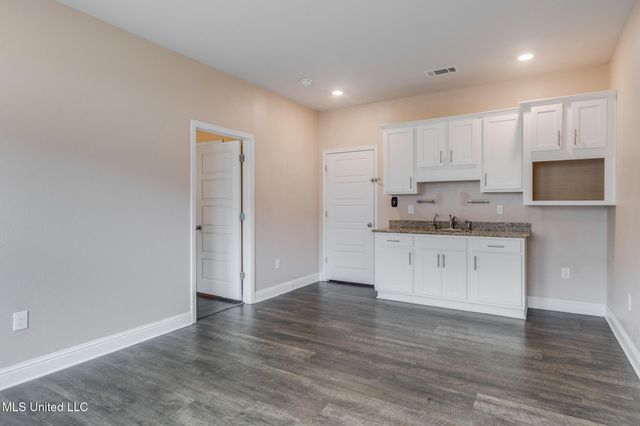 6022 Seagull Drive, Long Beach, MS 39560