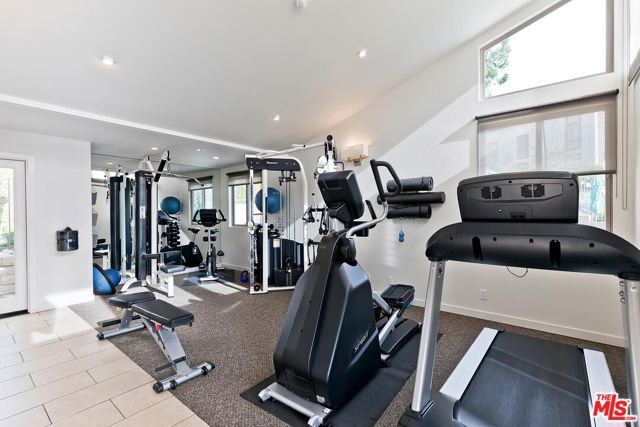 1726 Palisades Drive, Pacific Palisades (los Angeles), CA 90272