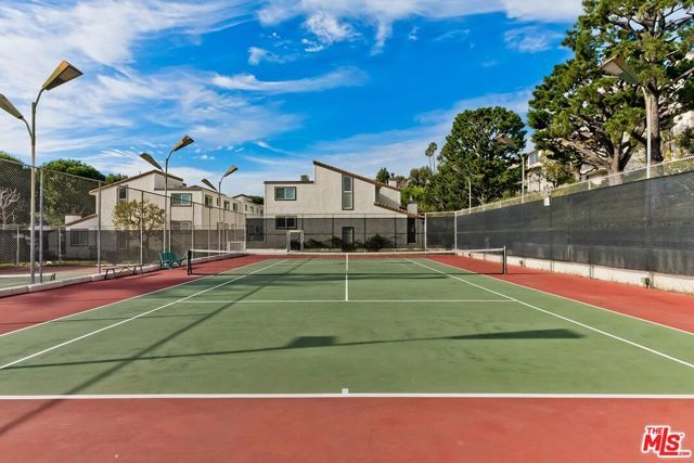 1726 Palisades Drive, Pacific Palisades (los Angeles), CA 90272