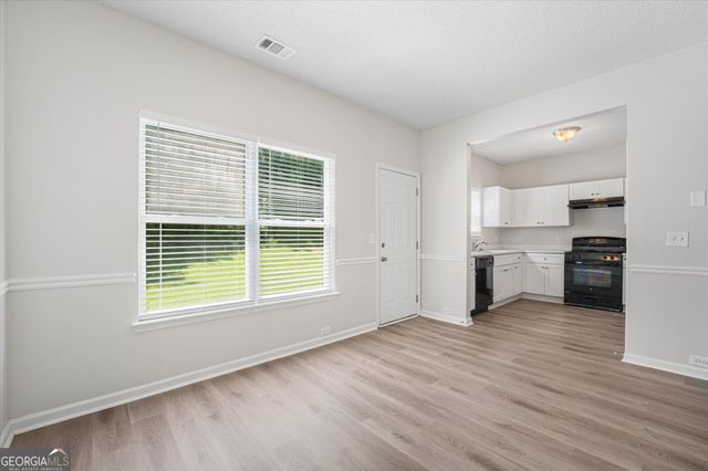 2354 Hackamore Drive, South Fulton, GA 30349