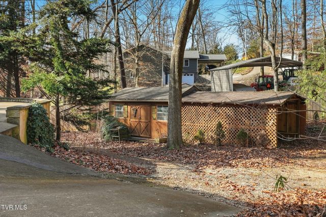 1804 Cherokee Drive, Bean Station, TN 37708