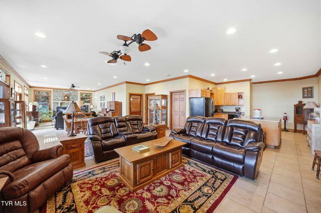 1804 Cherokee Drive, Bean Station, TN 37708