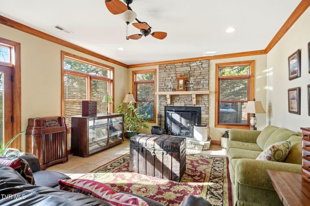 1804 Cherokee Drive, Bean Station, TN 37708